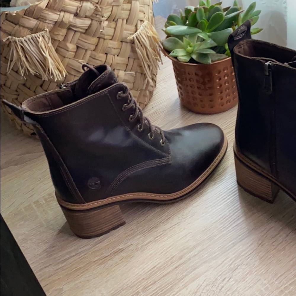 Leather Timberland Sienna Booties - Picture 4 of 6